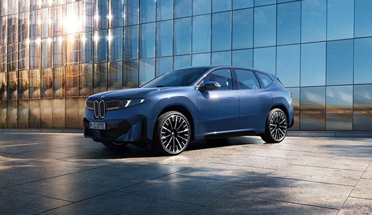 Later this week we will have all the news from the Irish press launch the first series produced Neue Klasse BMW iX3.