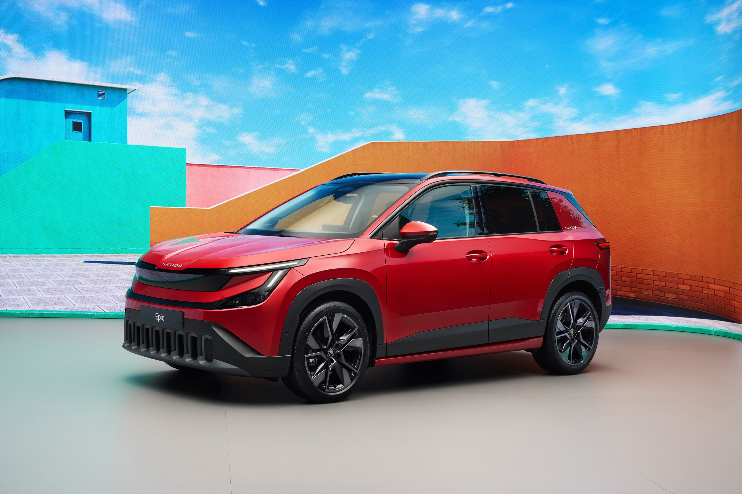 Škoda Epiq revealed! An all new, fully electric, compact car due in Ireland next year.