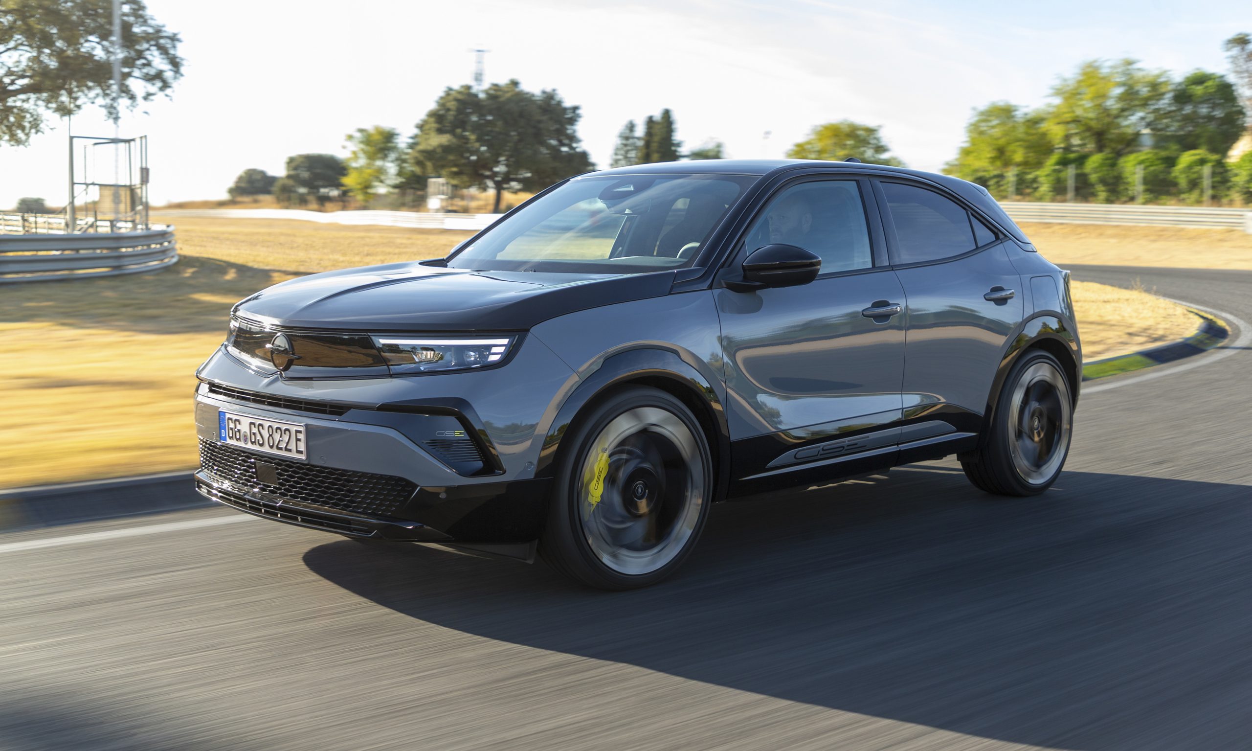 Opel launch their most powerful electric road car. The new Mokka GSE is here !